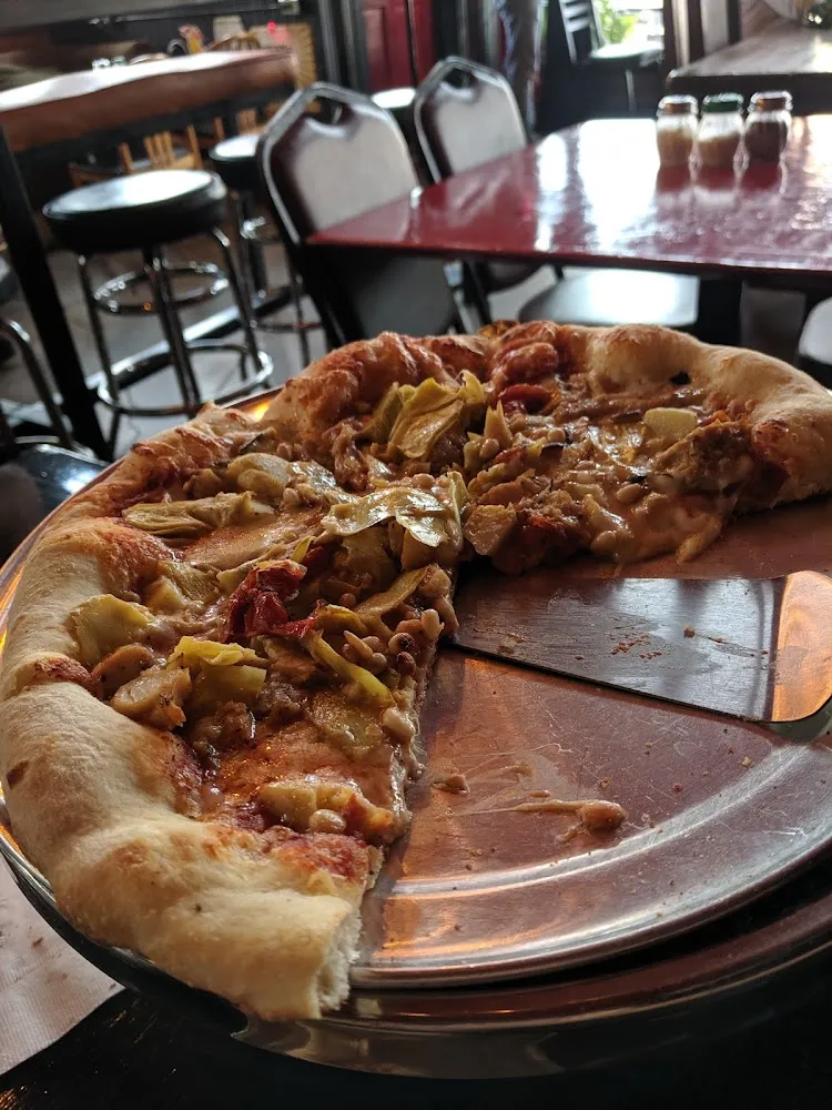 Hollywood Pizza